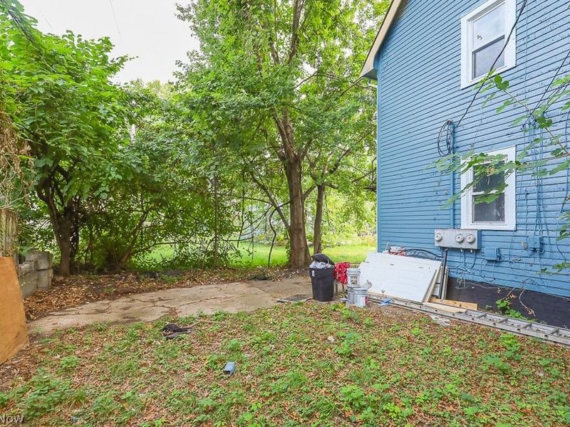 10803 Navarre Court , Cleveland, OH 44108 Photo 4