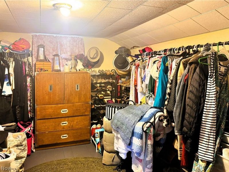 275 21st Street NW, Unit 277, Barberton, OH 44203 Photo 35