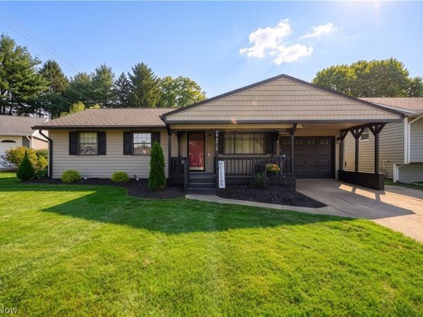 2715 Delaware Circle , Dover, OH 44622
