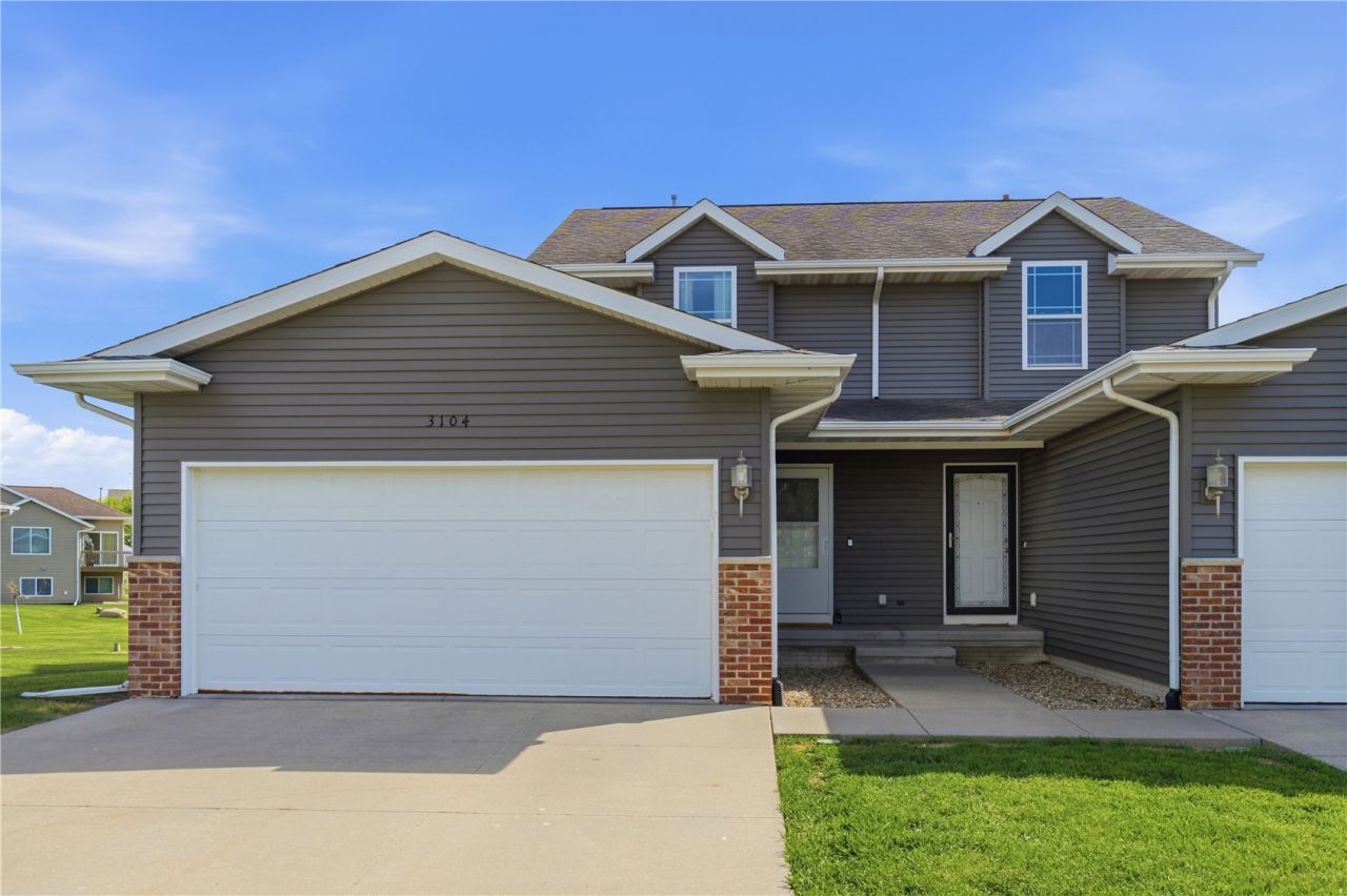 3104 Blackberry Circle Sw, Cedar Rapids, IA 52404 Main Photo