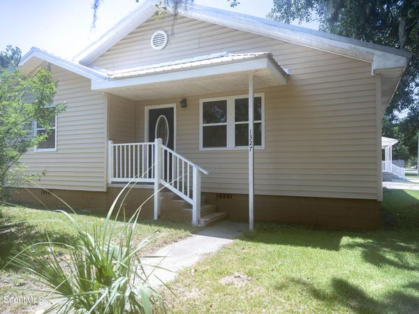 1327 Lee Street , Brunswick, GA 31520