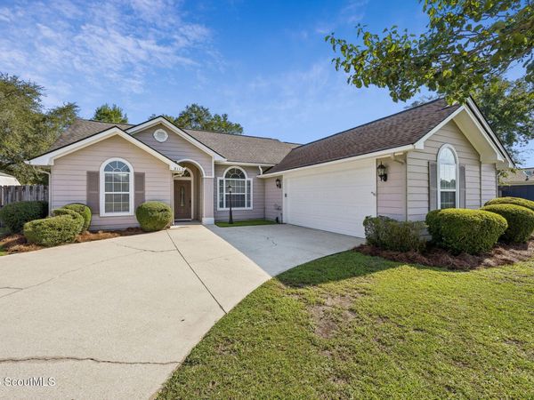 211 Greenbriar Road , Kingsland, GA 31548