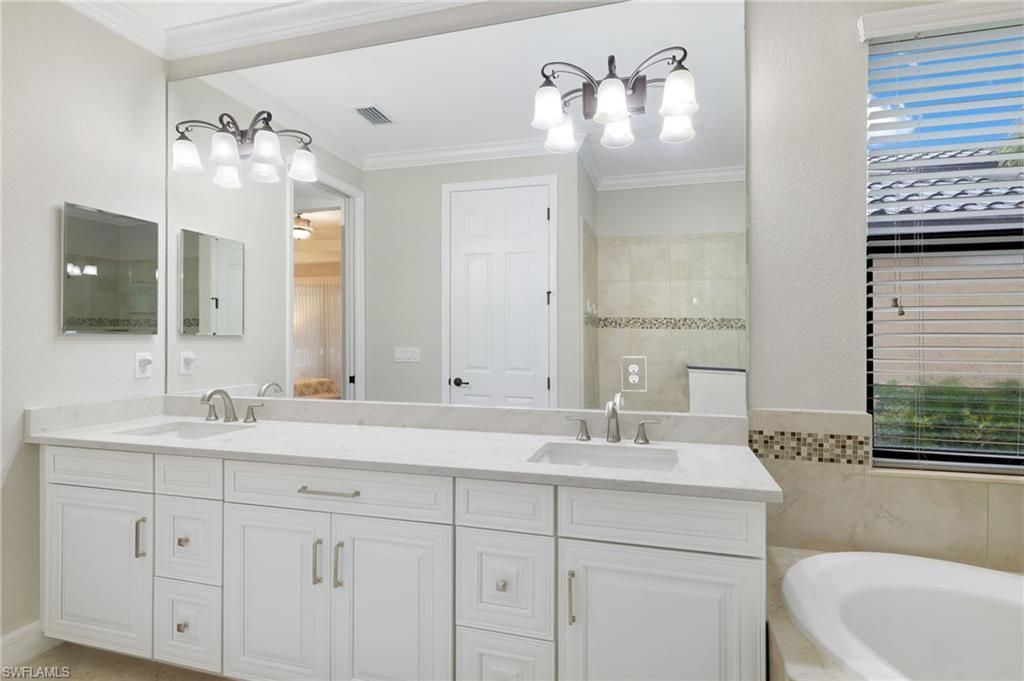 28627 Derry Ct, Bonita Springs, FL 34135 Photo