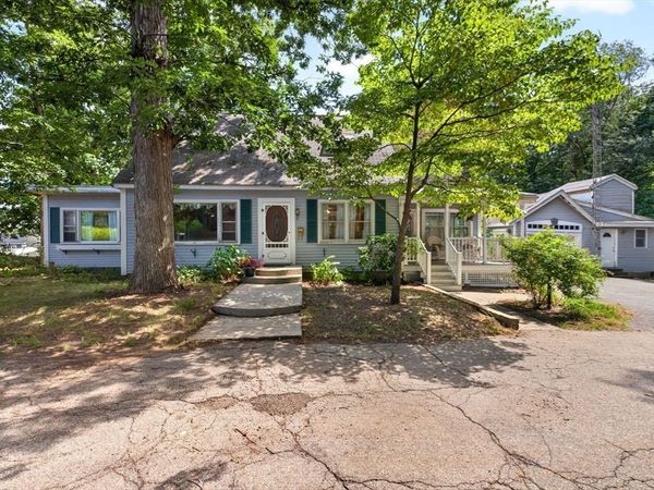 40 Oak St, Bellingham, MA 02019