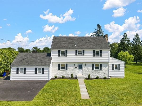 807 N Eastern Ave, Fall River, MA 02720