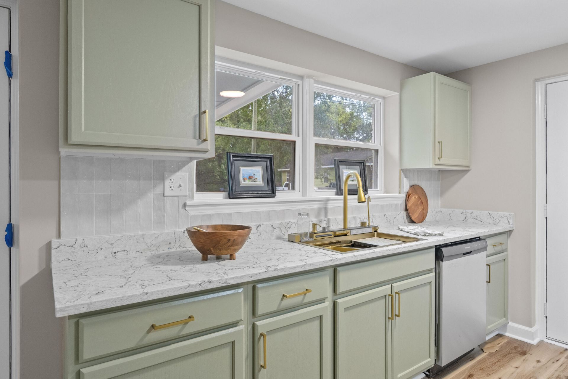 2450 Taylor Street Photo 24