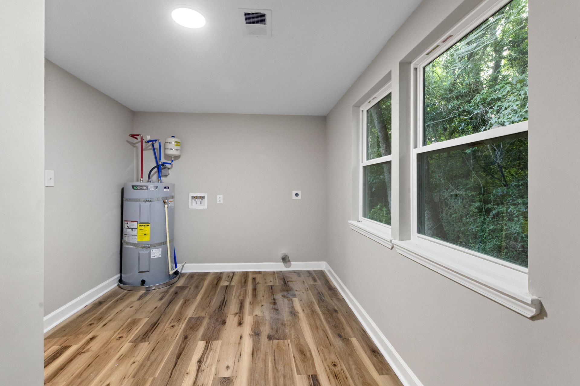 2450 Taylor Street Photo 31