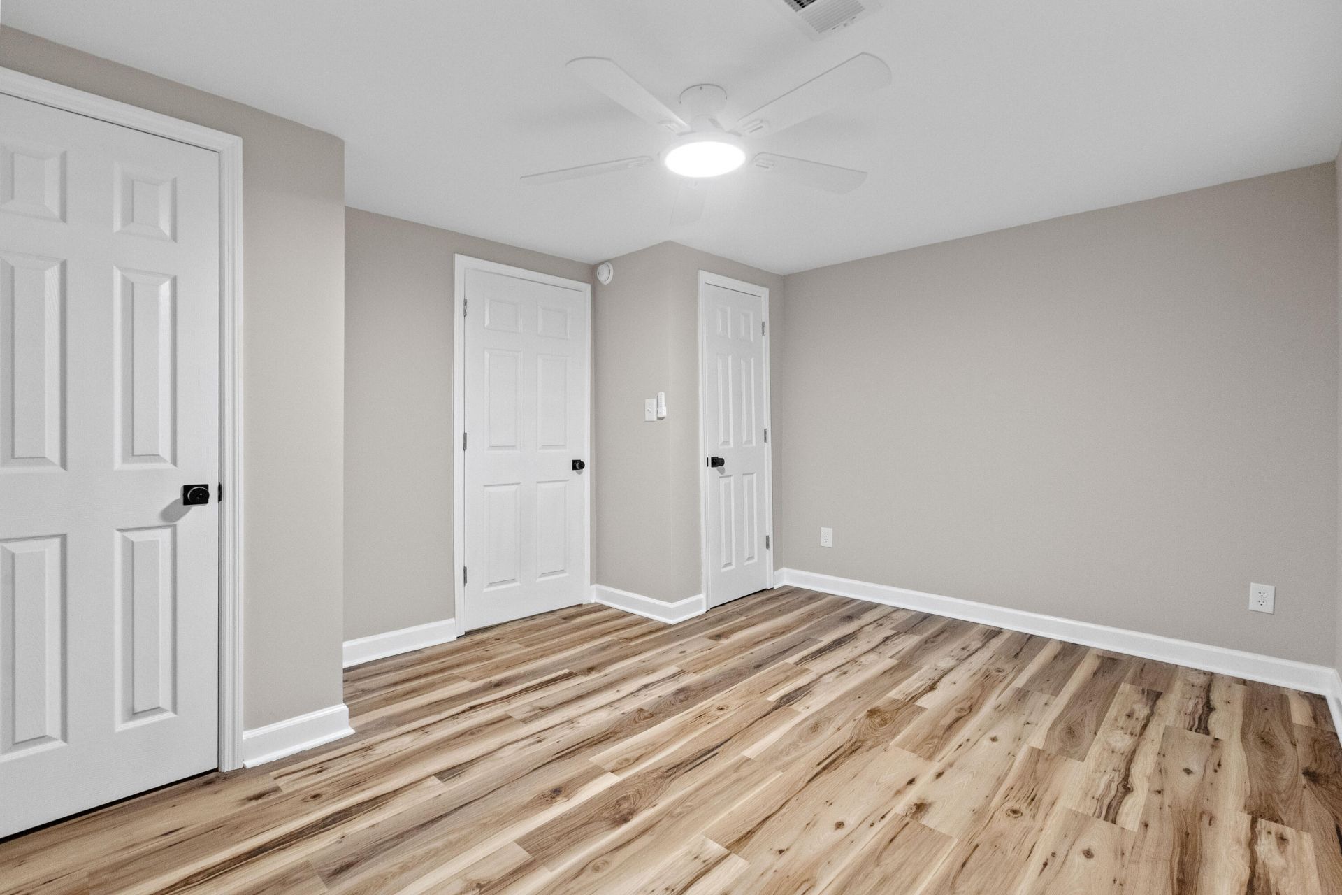 2450 Taylor Street Photo 39