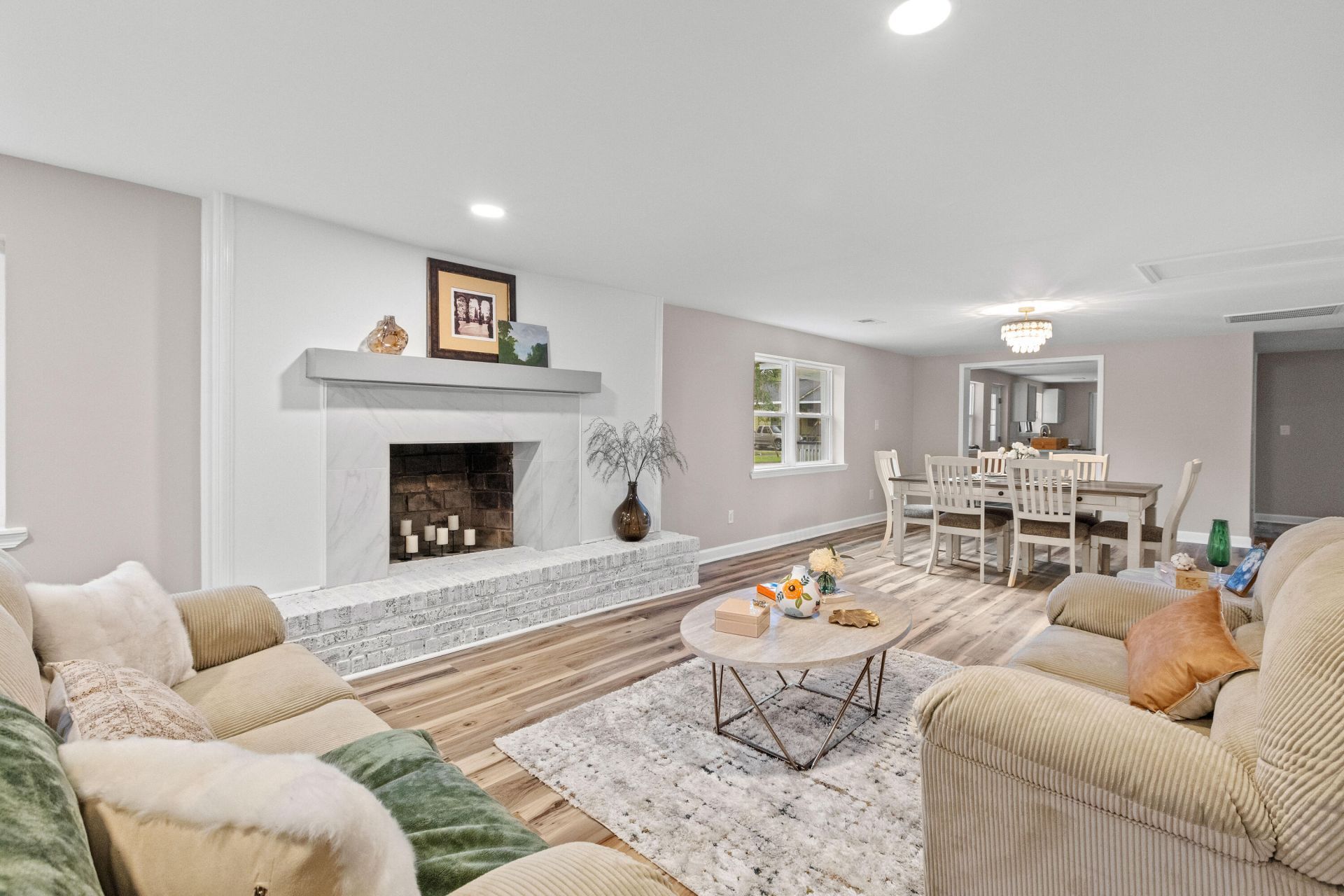 2450 Taylor Street Photo 7