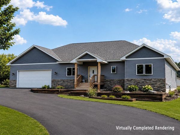 33006 Hilary Circle, Cambridge, MN 55008
