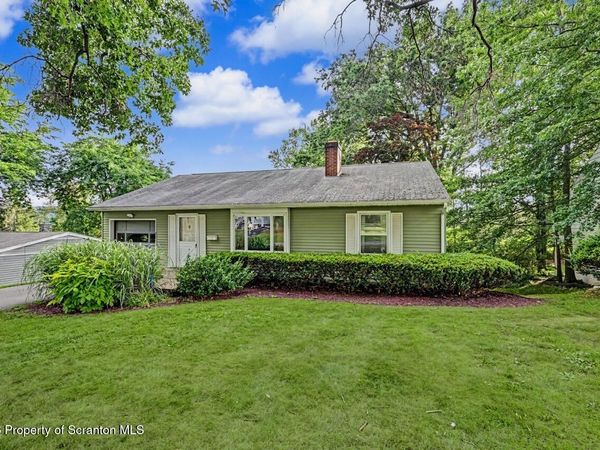 311 Clark Street, Clarks Green, PA 18411