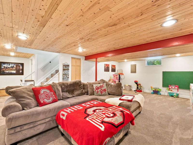7864 Stanburn Road , Columbus, OH 43235 Photo 24