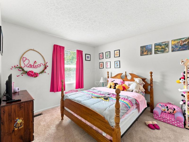 7864 Stanburn Road , Columbus, OH 43235 Photo 29