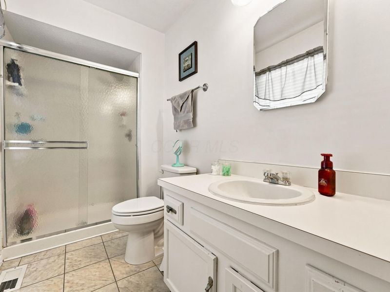 7864 Stanburn Road , Columbus, OH 43235 Photo 32