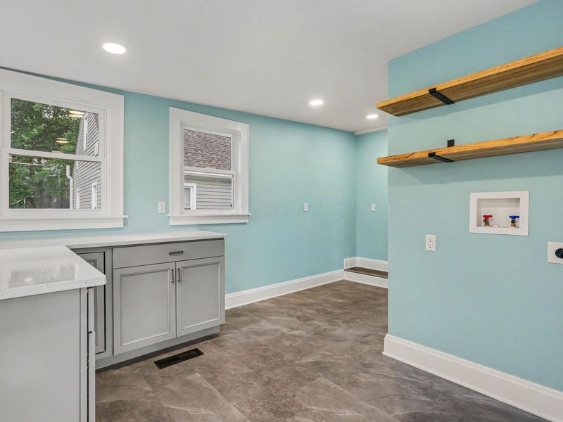 991 Lawrence Drive , Columbus, OH 43207 Photo 26