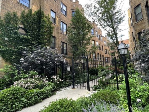 1210 W Jarvis Avenue , Unit 3S, Chicago, IL 60626