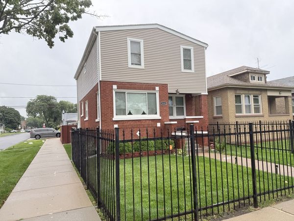 9101 S Racine Avenue , Chicago, IL 60620