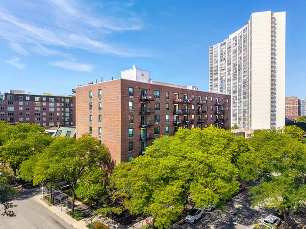 3900 N Pine Grove Avenue , Unit 808, Chicago, IL 60613