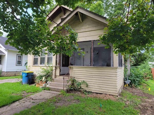 905 S Indiana Avenue, Auburn, IN 46706