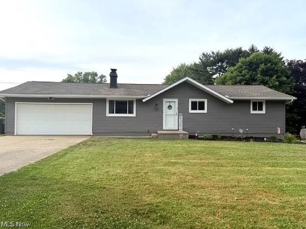 10457 Persimmon Street NW, Canal Fulton, OH 44614