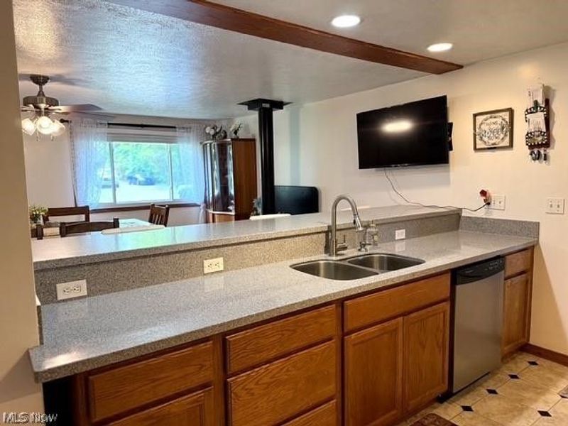 10457 Persimmon Street NW, Canal Fulton, OH 44614 Photo 5
