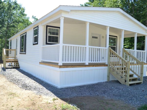 50 Briarwood Road , Lebanon, ME 04027