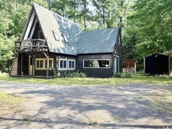 1032 Spring Farm Road , Carrabassett Valley, ME 04947
