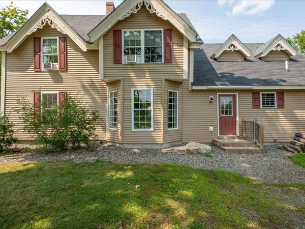 102 Northport Avenue , Belfast, ME 04915