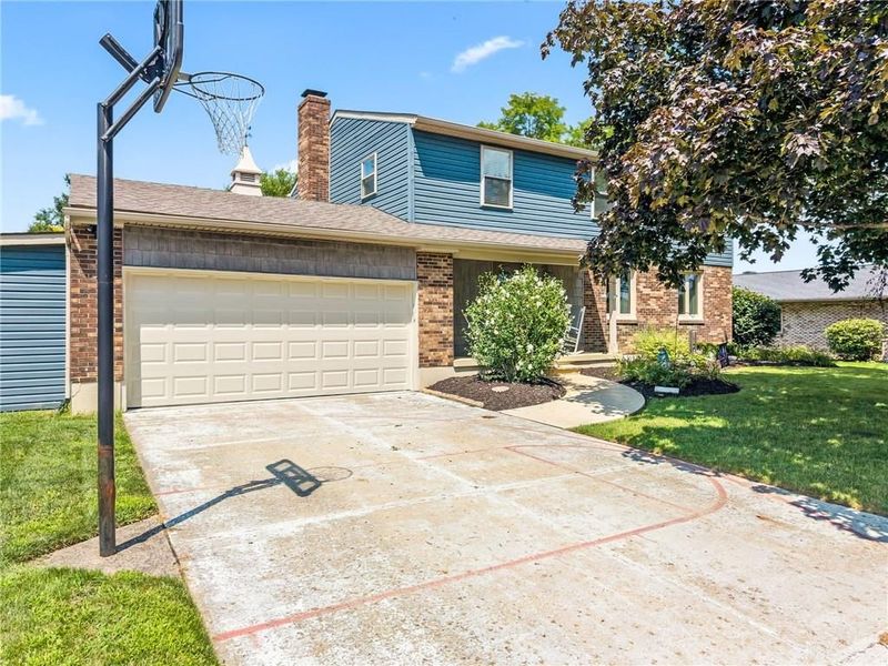 1914 Beckert Drive, Piqua, OH 45356 Photo 2