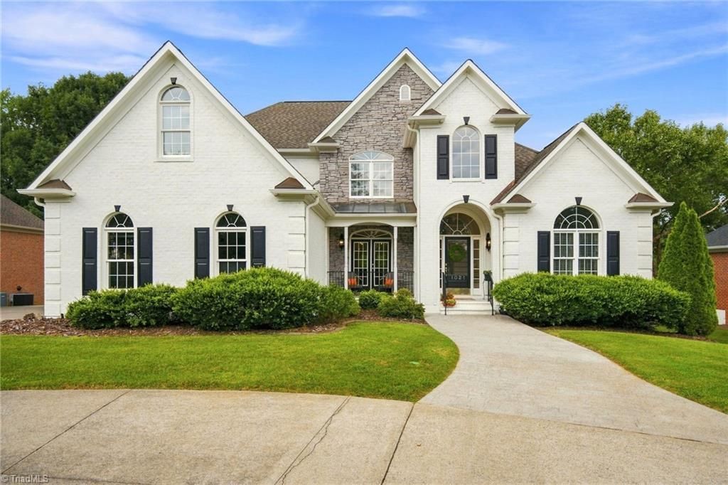 1021 Glen Day Drive, Clemmons, NC 27012 Main Photo