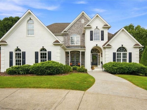 1021 Glen Day Drive, Clemmons, NC 27012