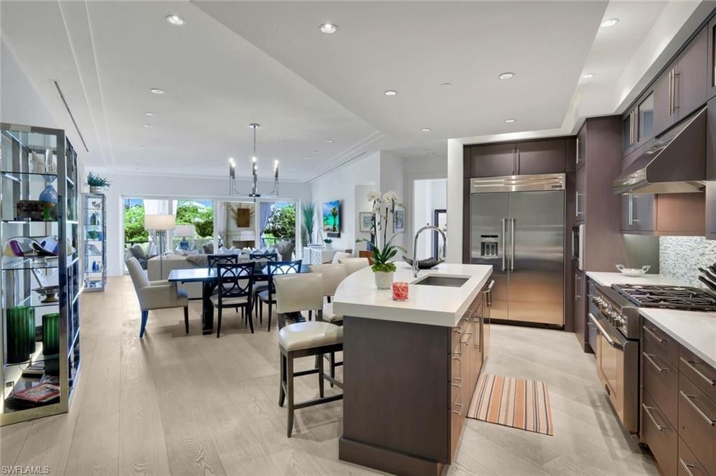 382 12th Ave S, Unit 202, Naples, FL 34102 Photo
