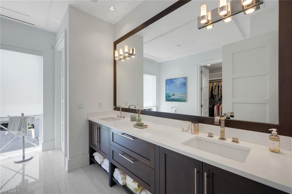 382 12th Ave S, Unit 202, Naples, FL 34102 Photo