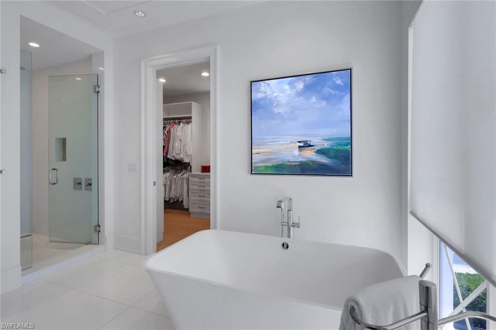382 12th Ave S, Unit 202, Naples, FL 34102 Photo