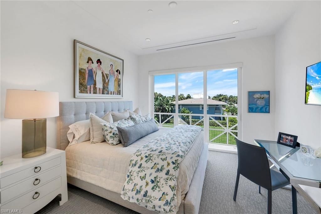382 12th Ave S, Unit 202, Naples, FL 34102 Photo
