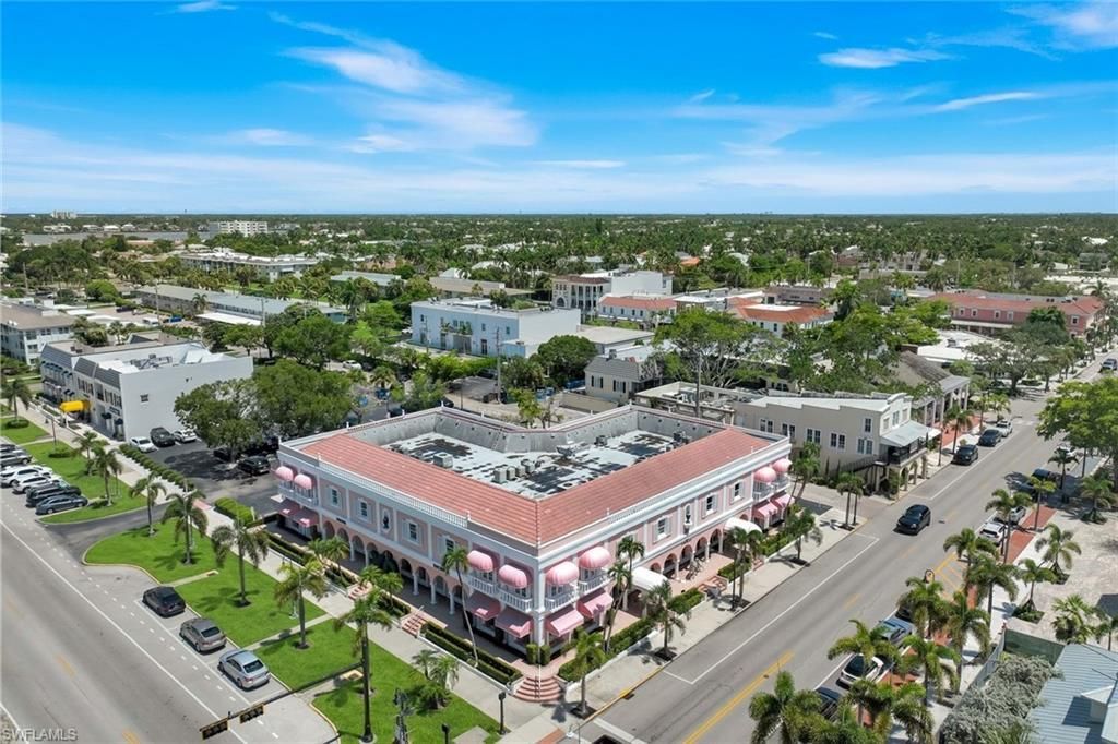 382 12th Ave S, Unit 202, Naples, FL 34102 Photo