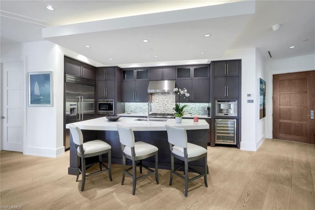 382 12th Ave S, Unit 202, Naples, FL 34102 Photo