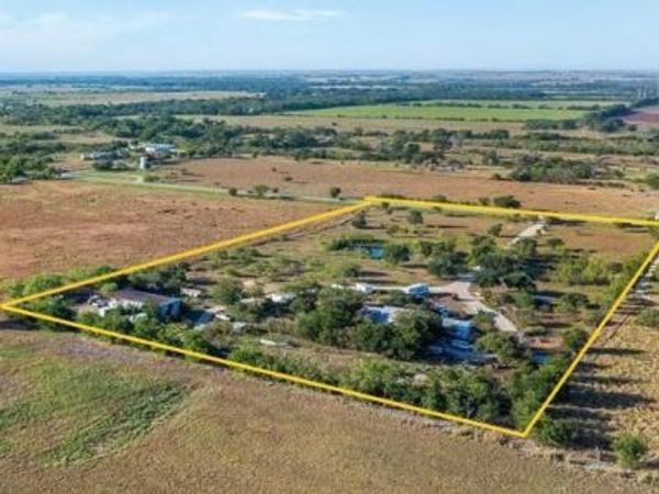 15476 San Marcos Highway, Martindale, TX 78655