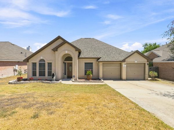 903 Point Run DR, Pflugerville, TX 78660