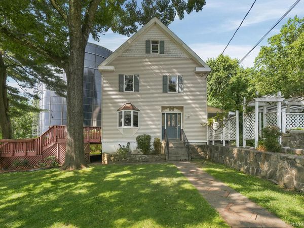 101 Elm Street , Cortlandt Manor, NY 10567