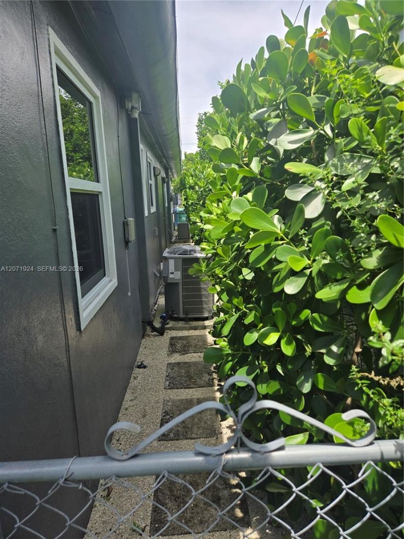 1170 NE 111th St , Unit 1170, Miami, FL 33161 Photo