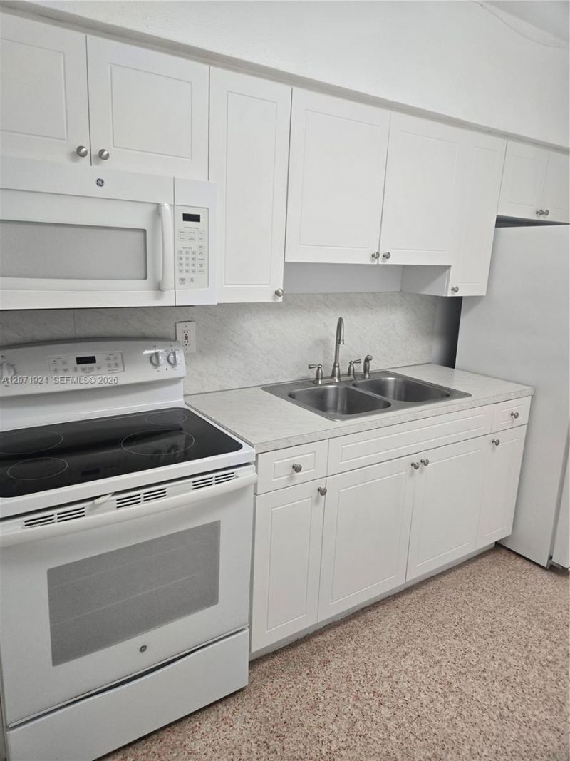 1170 NE 111th St , Unit 1170, Miami, FL 33161 Photo