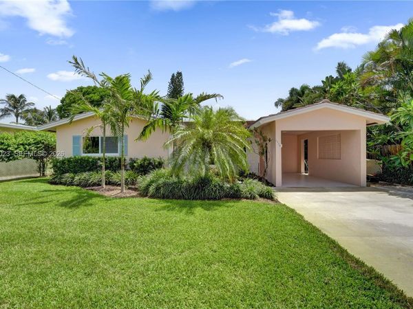 1524 NE 37th St, Oakland Park, FL 33334