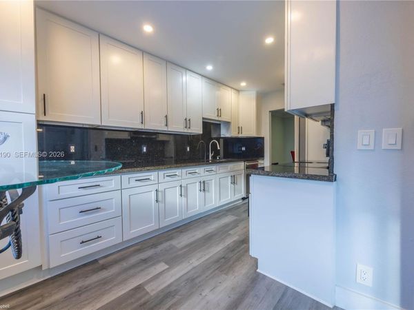 8002 Lagos De Campo Blvd , Unit B-303, Tamarac, FL 33321
