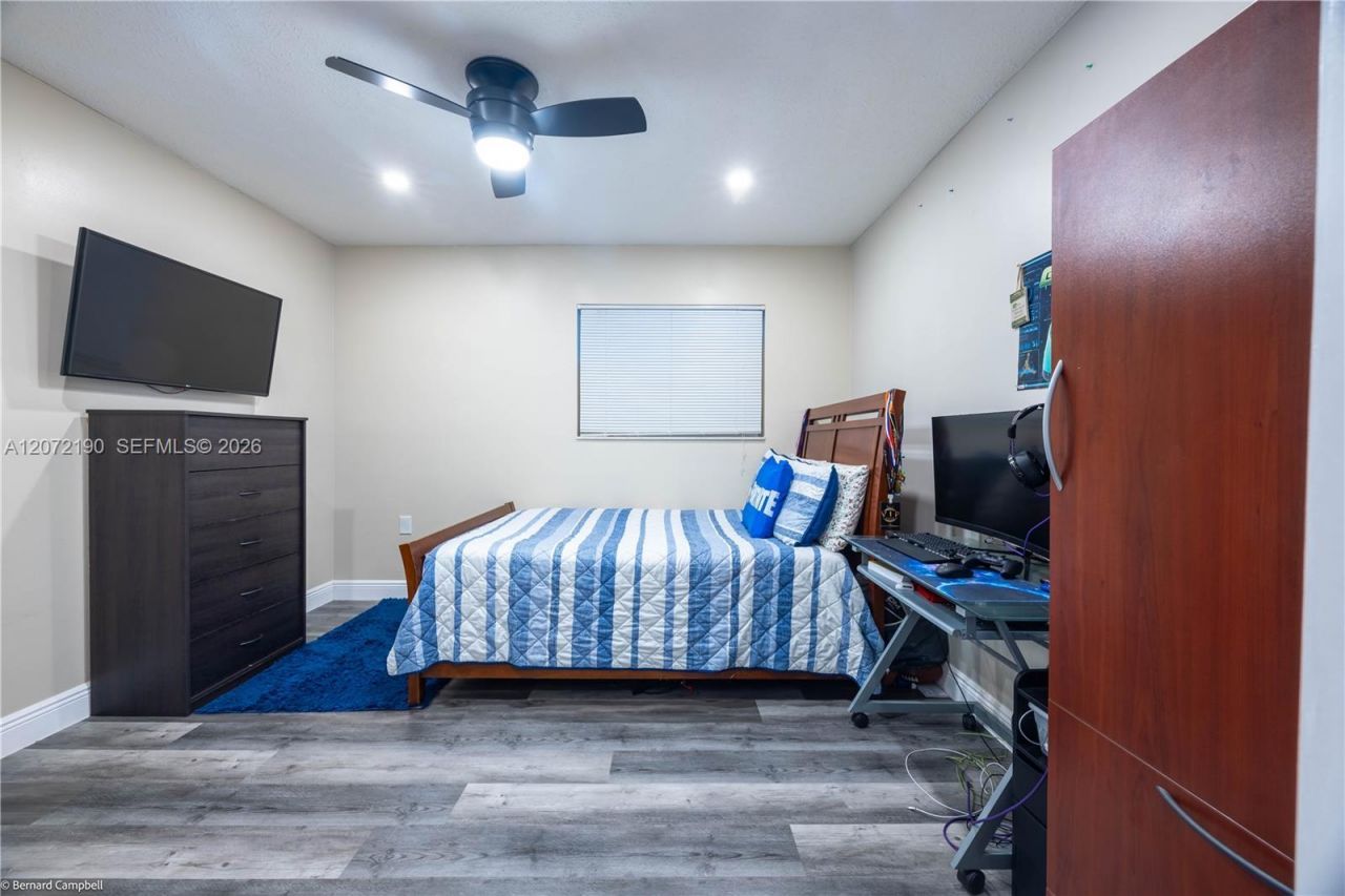8002 Lagos De Campo Blvd, Unit B-303, Tamarac, FL 33321 Photo
