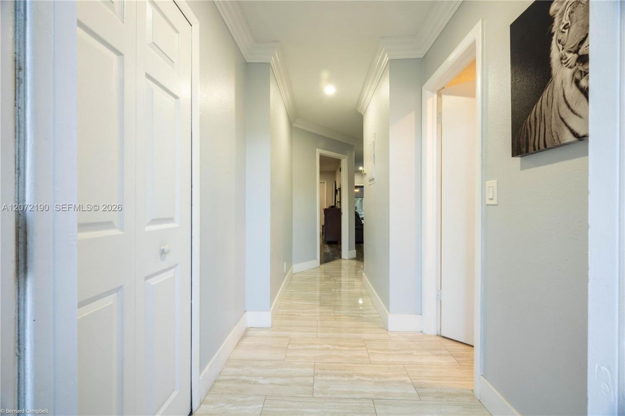 8002 Lagos De Campo Blvd, Unit B-303, Tamarac, FL 33321 Photo