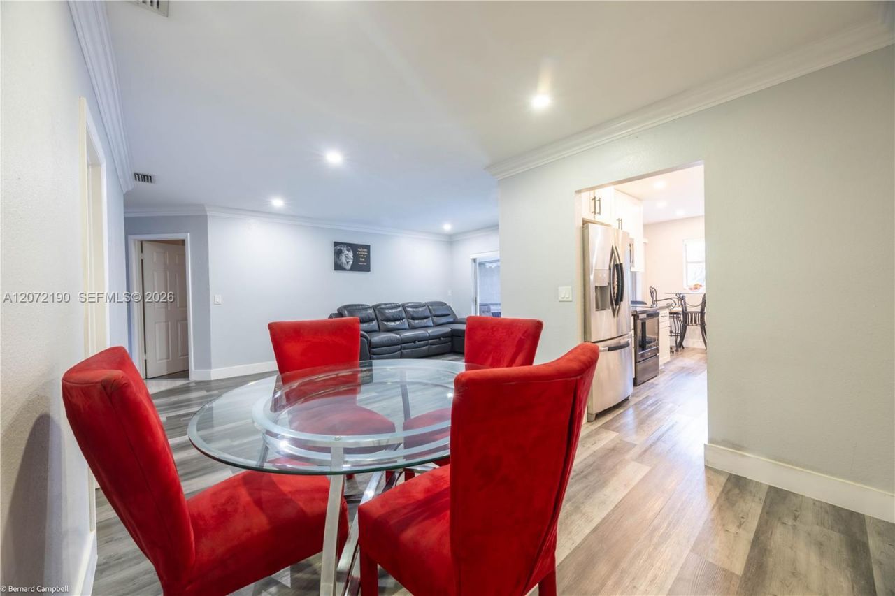 8002 Lagos De Campo Blvd, Unit B-303, Tamarac, FL 33321 Photo