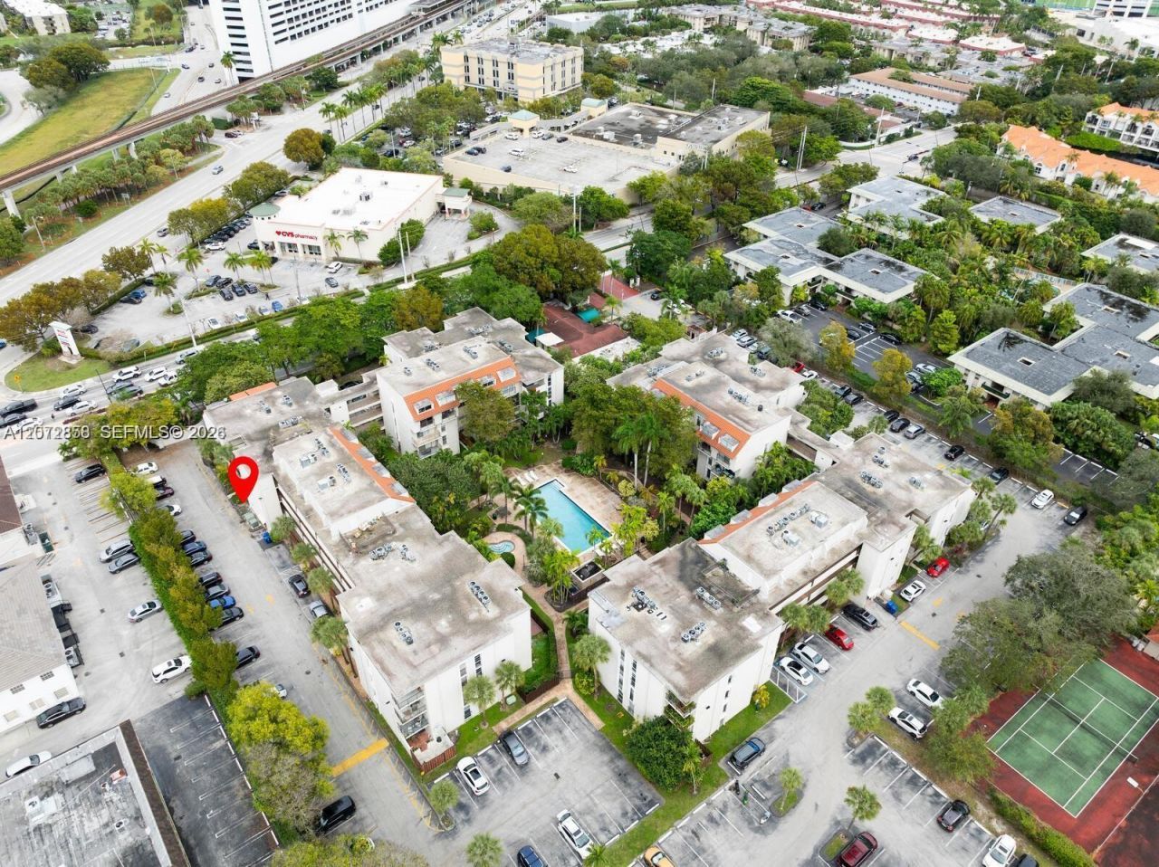 6900 N Kendall Dr , Unit A409, Pinecrest, FL 33156 Photo