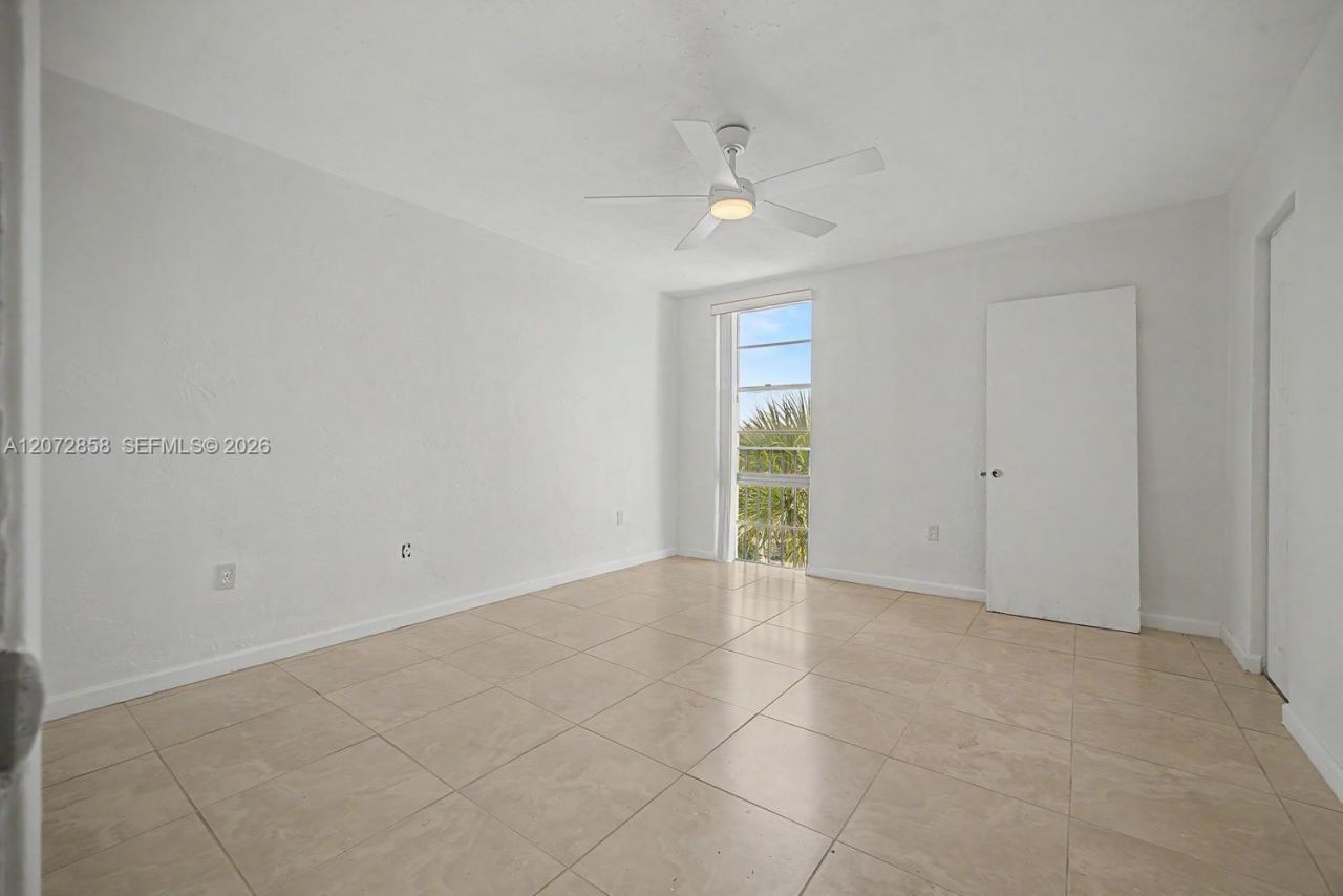 6900 N Kendall Dr , Unit A409, Pinecrest, FL 33156 Photo