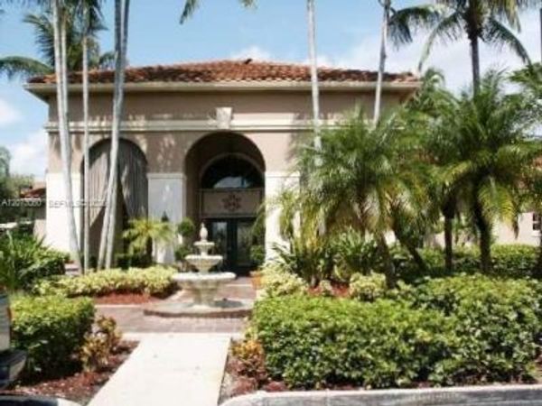 18304 NW 68th Ave , Unit N, Hialeah, FL 33015
